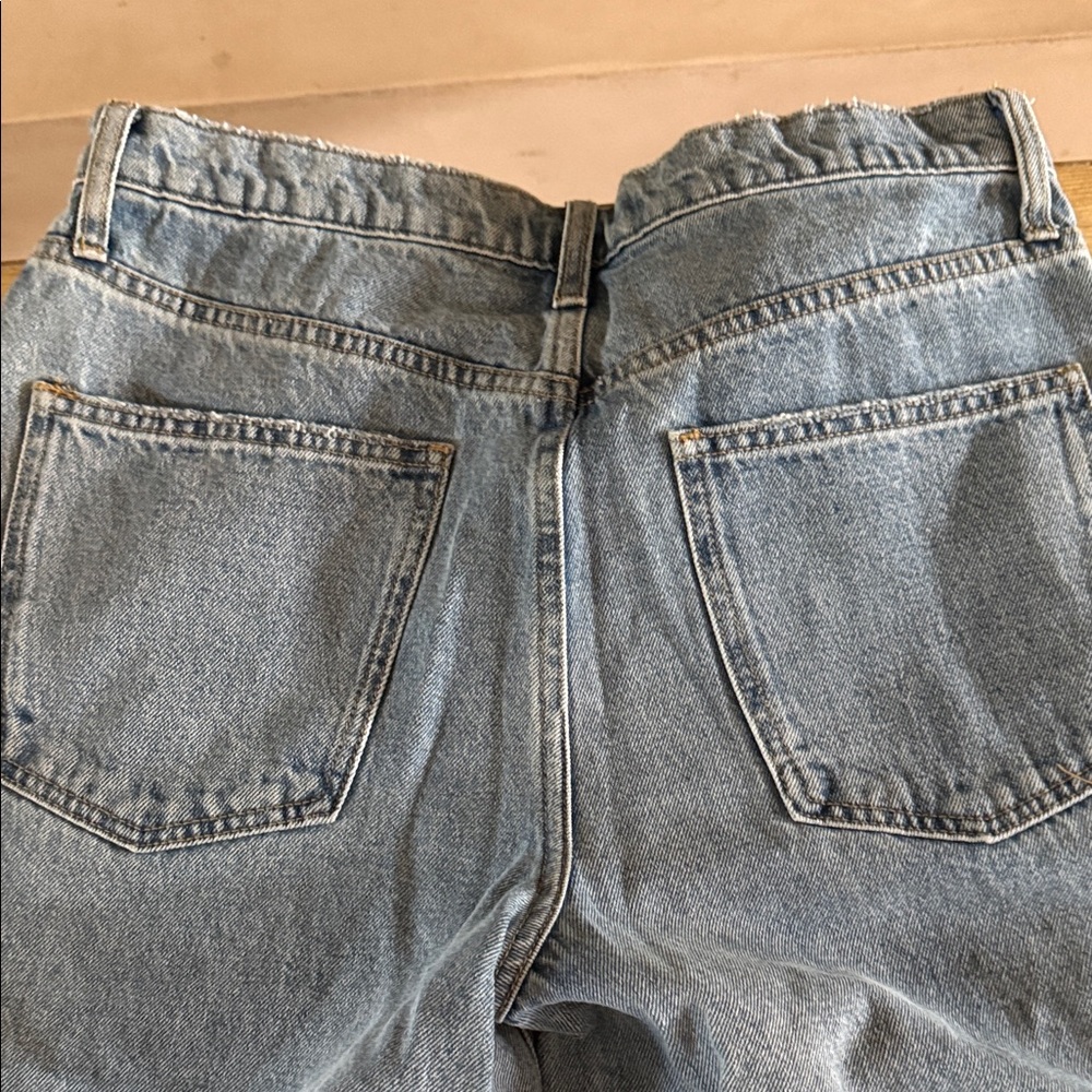 Oliver Logan Parker Mid-Rise Straight Leg Jeans - Light Blue - Picture 14 of 15